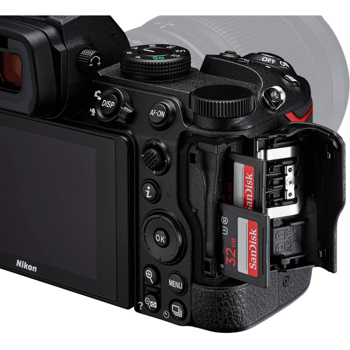 Цифрова камера Nikon Z5 kit (24-200mm) (VOA040K004)