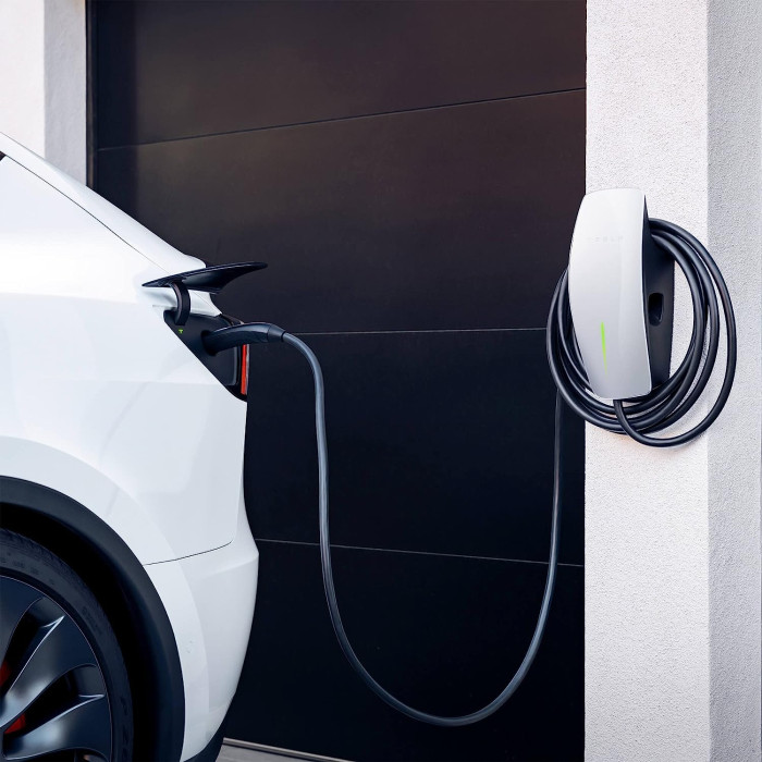 Зарядна станція для електромобіля Tesla - Wall Connector Hardwired Electric Vehicle (EV) Charger up to 48A - 24' - White (1457768-02-H)