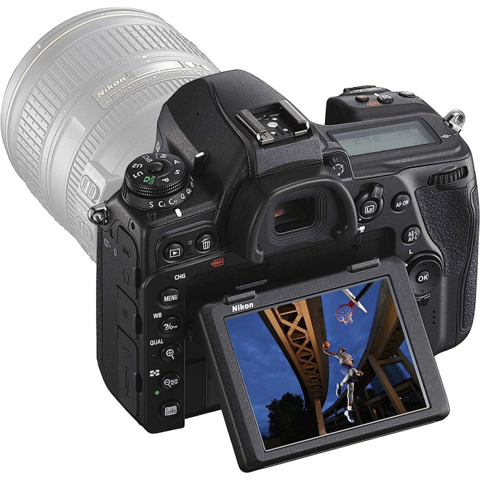 Дзеркальний фотоапарат Nikon D780 body (VBA560AE)