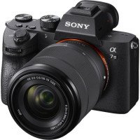 бездзеркальний фотоапарат Sony Alpha A7 III kit (28-70mm) (ILCE7M3KB)