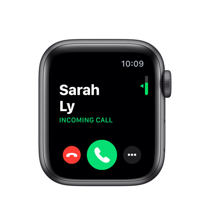 Apple WATCH Series 5 40mm Space Gray GPS Aluminium Case with Black Sport Band (MWV82) A, Б/У