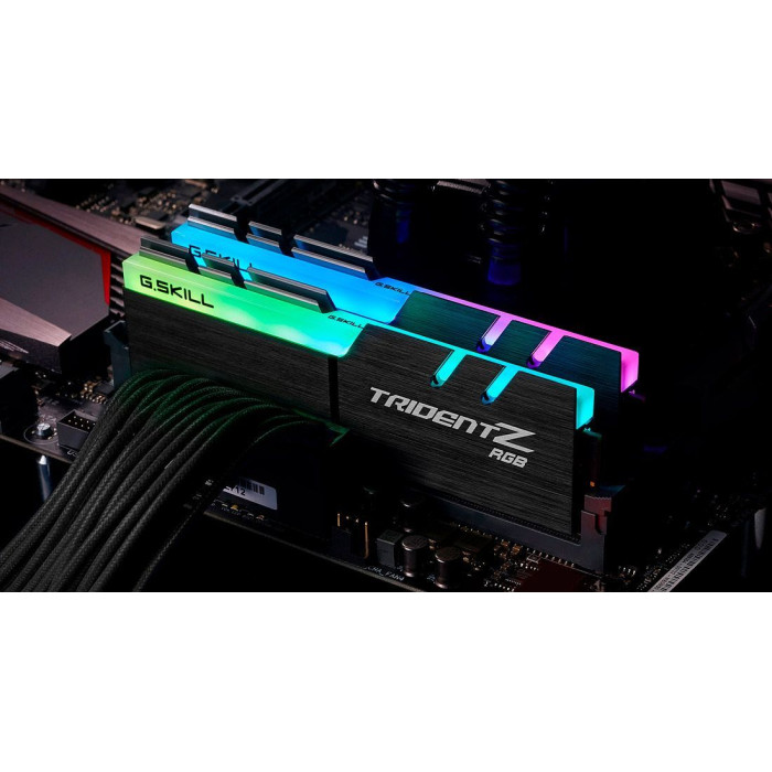 Память для настольных компьютеров G.Skill 32GB (2x16GB) DDR4 3600MHz Trident Z RGB (F4-3600C18D-32GTZR)