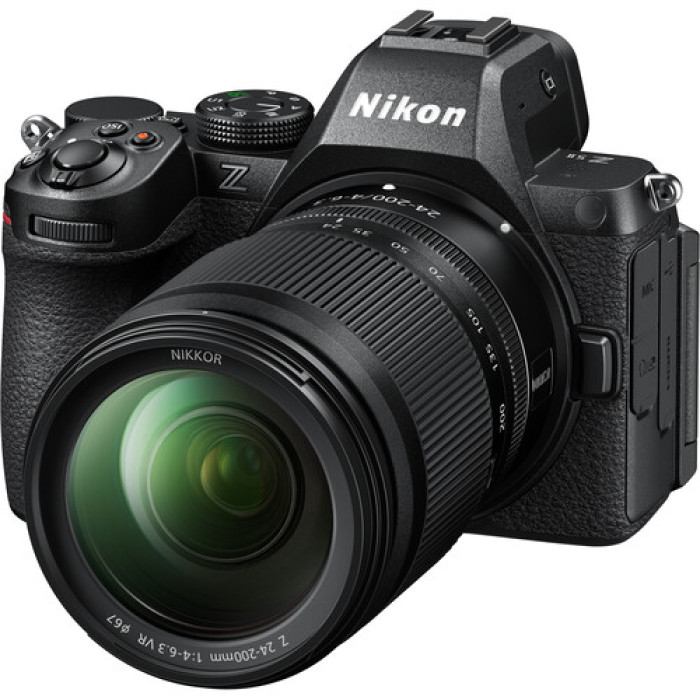 Бездзеркальний фотоапарат Nikon Z5 II kit 24-200mm f/4-6.3 VR (NIZ5224200)